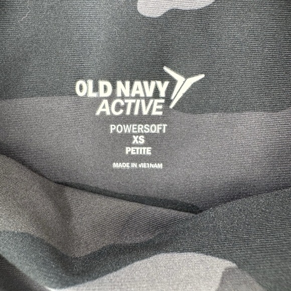 Old Navy Active Leggings Womens XS Petite Camouflage Capri Crop Jogger Pants - Picture 3 of 7
